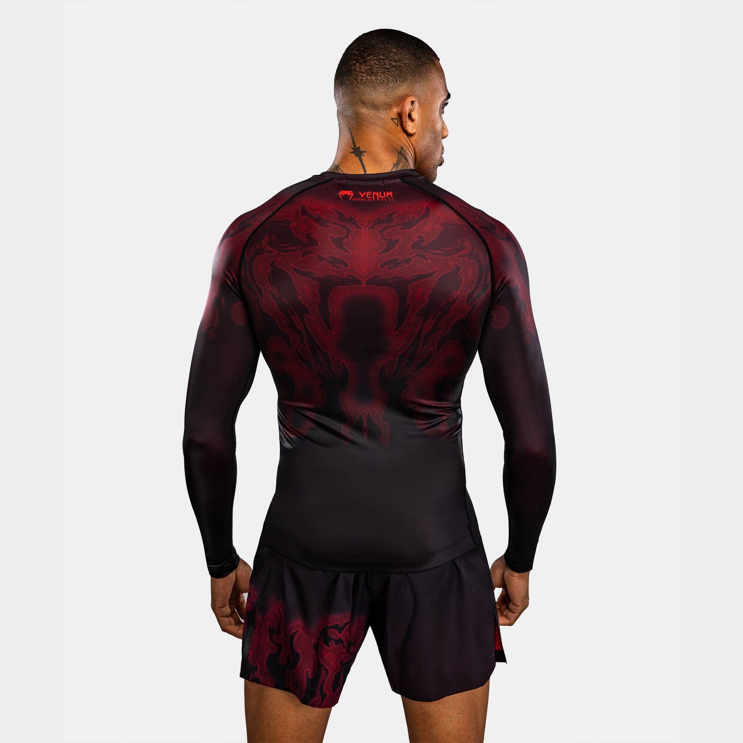 Venum Spectre Long Sleeve Rash Guard Black/Red - The Fight Club