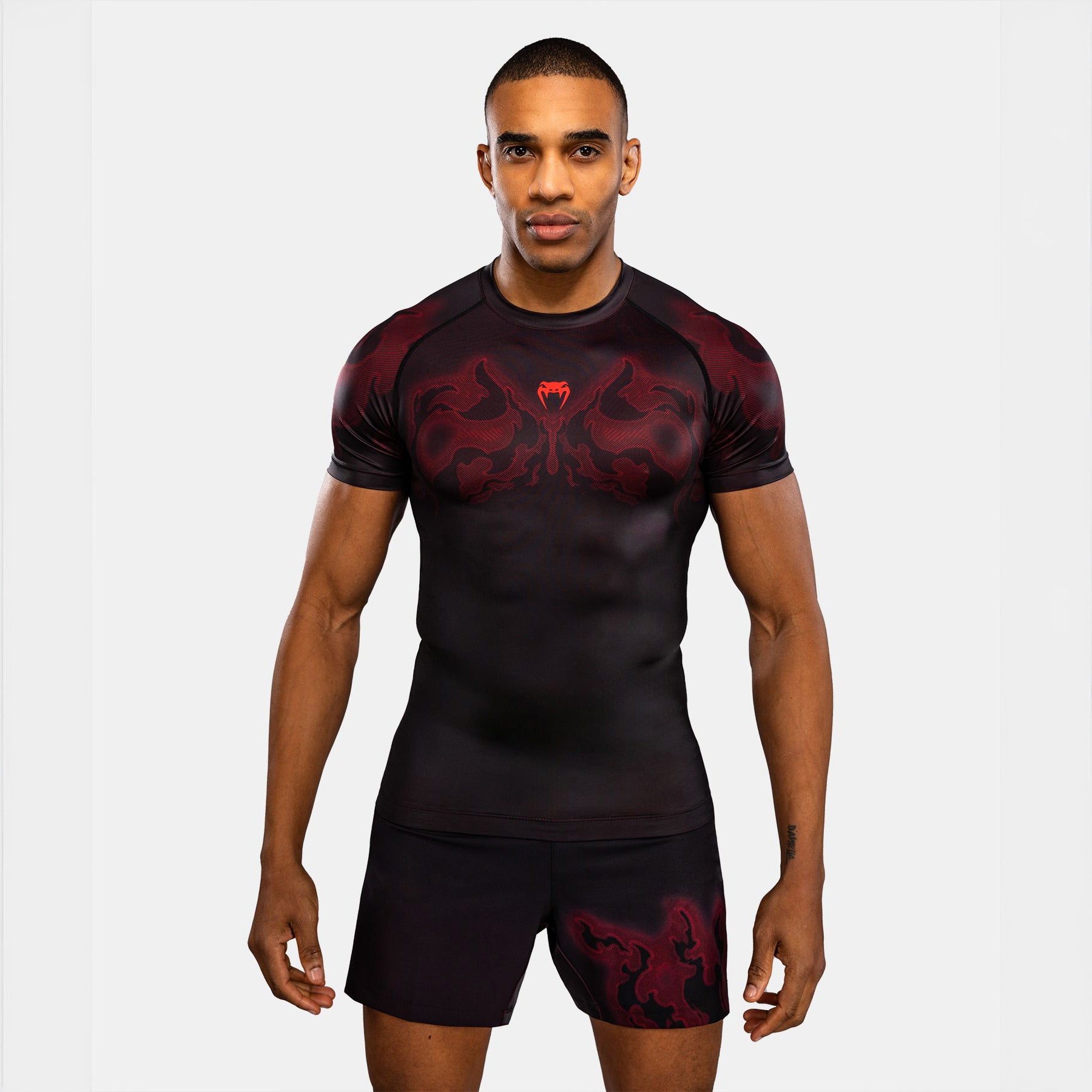 Venum Spectre Short Sleeve Rash Guard Black/Red - The Fight Club