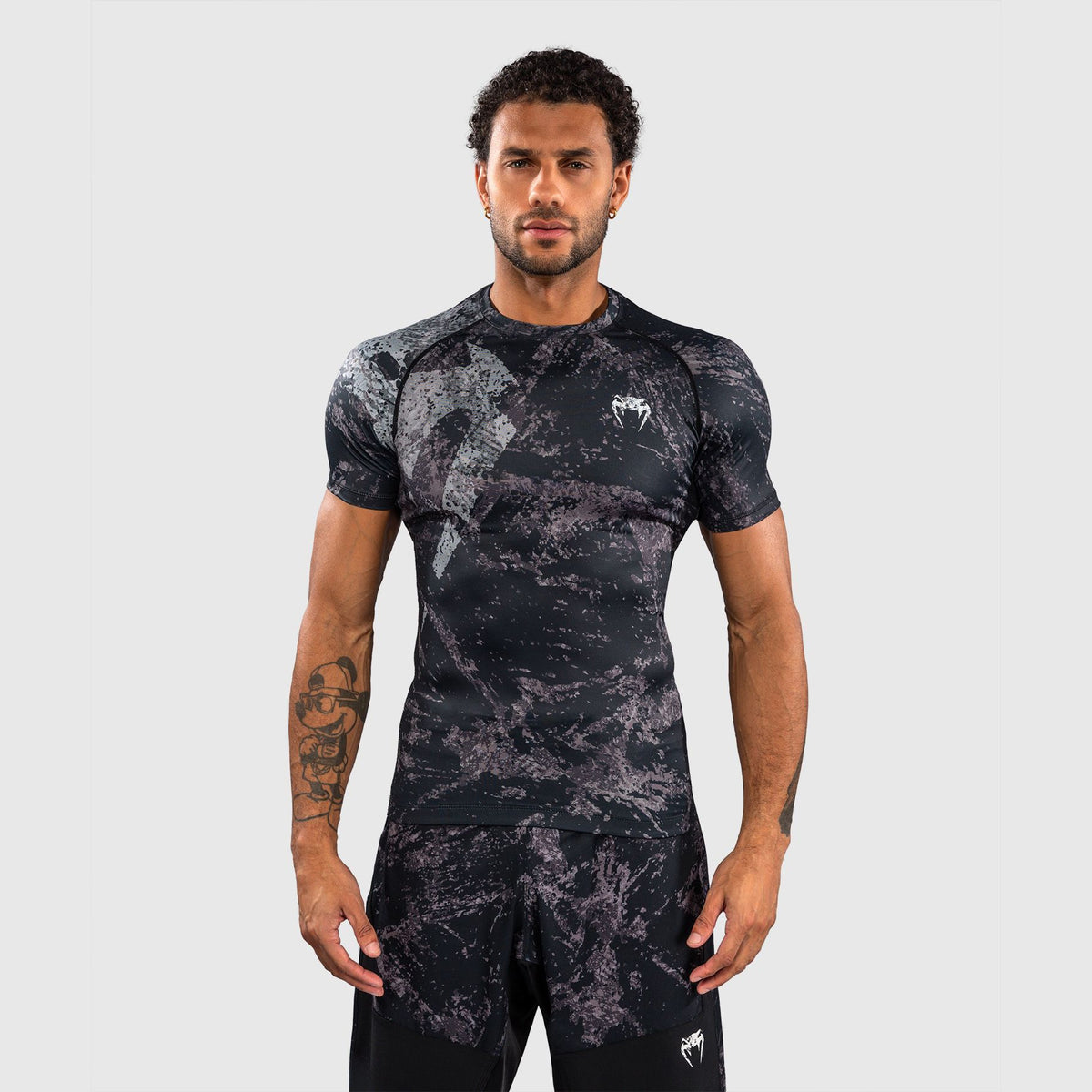 Venum Rage & Workout Short Sleeve Rash Guard Black/Grey - The Fight Club