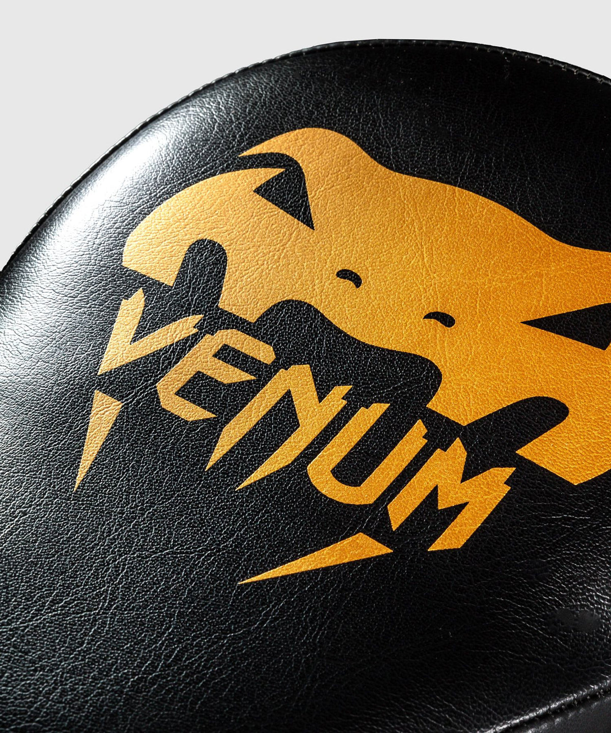 Venum Light Focus Mitts Black/Gold (Pair) - The Fight Club