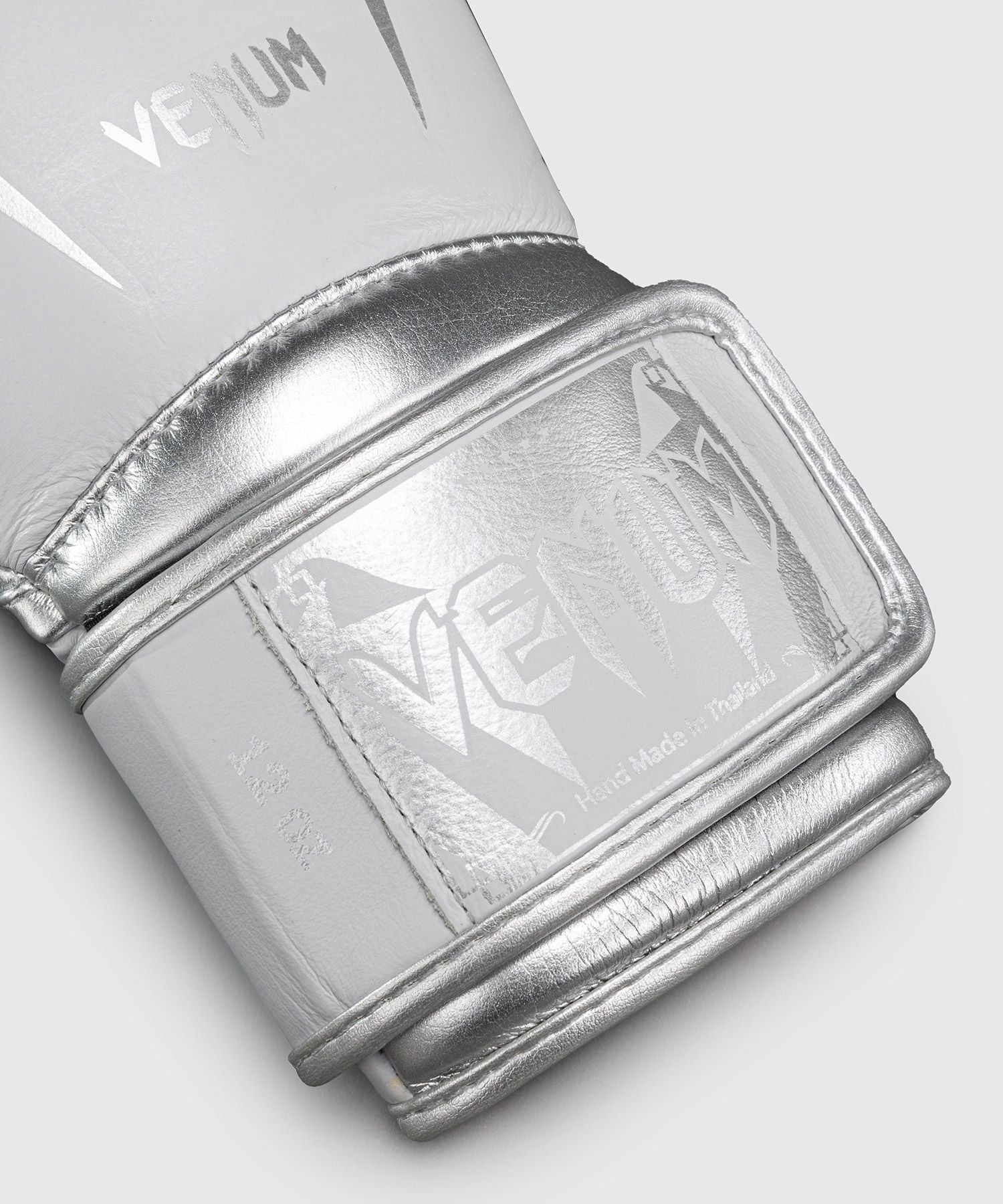 Venum Giant 3.0 Boxing Gloves Grey/Silver - The Fight Club