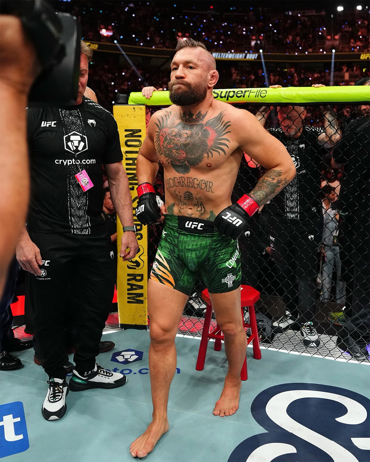 Venum UFC Unrivaled Conor McGregor Vale Tudo Shorts Green - The Fight Club