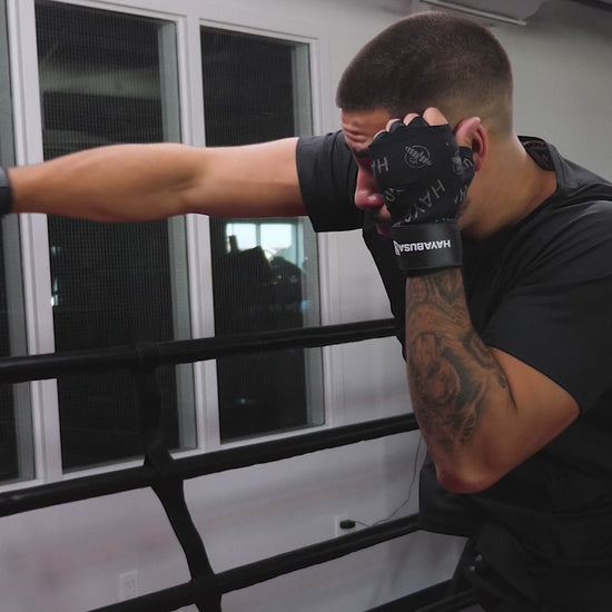 Hayabusa Deluxe Handwraps 4.5m Black - The Fight Club